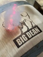 FASS MIT IHREM LOGO - Personalisiertes geschliffenes 225L Weinfass:  1x Bauch, natur, verzinkte Spannringe