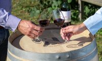 225L GESCHLIFFENES Weinfass, Barriquefass als Stehtisch:  natur, ohne Fixierung