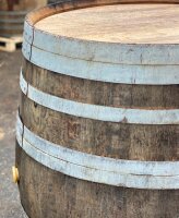 600L Weinfass geschlossen als Stehtisch Natur