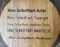 Personalisiertes GESCHLIFFENES 225L Weinfass: Schriftzug am Deckel, natur, verzinkte Ringe