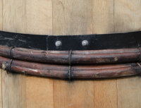 Höhe 88 cm  - 228L Weinfass  "Bordeaux"  aus Frankreich - als Stehtisch Fassringe: normal, Farbe der Ringe: schwarze Ringe