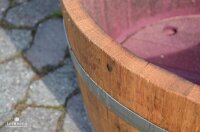 D 70cm - Weinfass halbiert: palisanderfarben lasiert mit silbernen Reifen aus Eichenholz Rollen: ohne Rollen, Trageschlaufen: ohne Schlaufen, Ablaufbohrungen: ohne Bohrung (Miniteich)