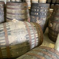 500L Originales schottisches Whiskyfass als Stehtisch