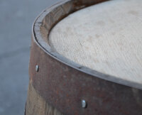 Beistelltisch aus halbem Whiskyfass Oberfläche: Naturbelassen, ohne Glasplatte