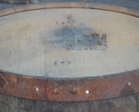 Beistelltisch aus halbem Whiskyfass Oberfläche: Naturbelassen, ohne Glasplatte